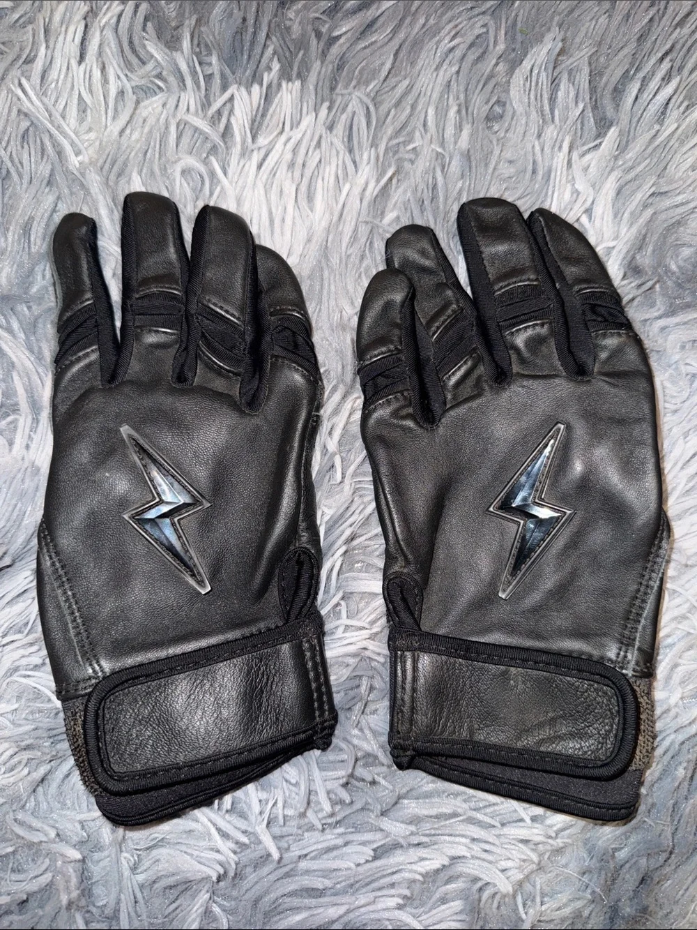 Bruce Bolt Kids Black Leather Gloves with Lightning Logo